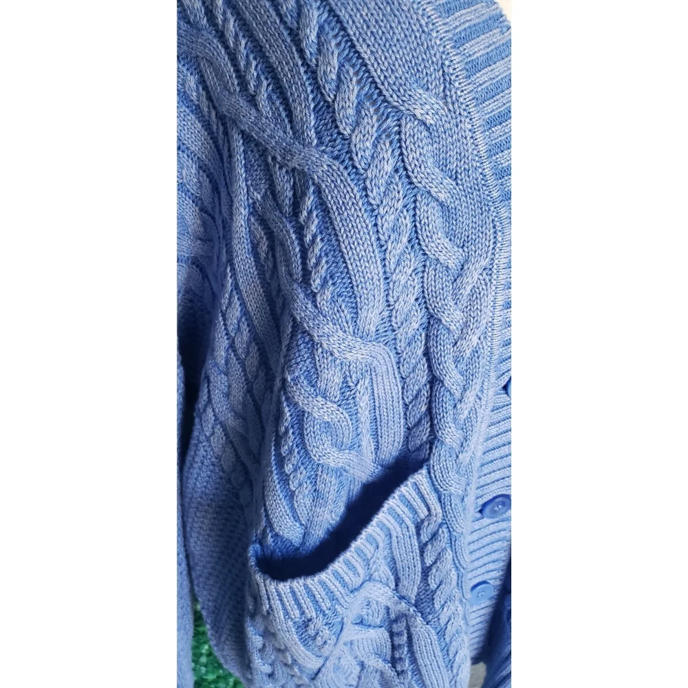 42. J.Crew Cable-knit V-neck cardigan sweater - Picture 6 of 10